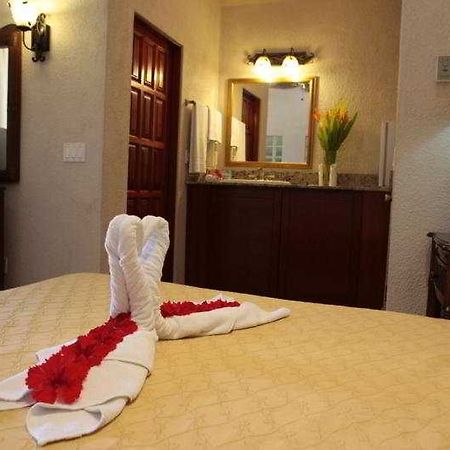 Las Sirenas Hotel And Condos West Bay Luaran gambar