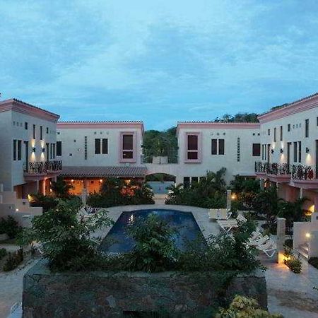 Las Sirenas Hotel And Condos West Bay Luaran gambar